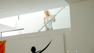 Stepmom's Wild Fantasy - GEEZ.TUBE에서 무료 포르노