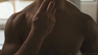 Tattooed and Tempting, Big Tits - kostenlose Pornos auf GEEZ.TUBE