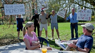Obejrzyj Old and Young Gangbang with Masturbation na GEEZ.TUBE - najlepsze filmy