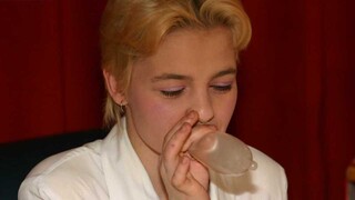 Watch Petitte Gold Sucks and Swallows on GEEZ.TUBE - the best videos