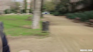 Blond Intellectual's Public Sex Encounter - porno gratuito su GEEZ.TUBE