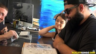 Petite Adriana Maya takes facial in parlor - pornô grátis no GEEZ.TUBE