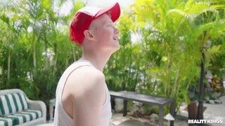 Blonde Lila Lovely Sucks Jimmy Michaels' Big Cock - kostenlose Pornos auf GEEZ.TUBE