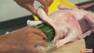 Shaved Pussy Gets Fucked on Thanksgiving - free porn on GEEZ.TUBE