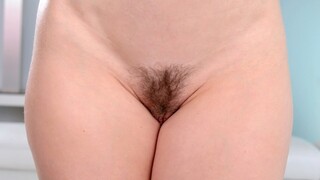 Milf and Teen Share Dick - pornô grátis no GEEZ.TUBE