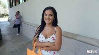 Guarda Alina Belle’s Athletic Body Fucked Hard Outdoor su GEEZ.TUBE - i migliori video
