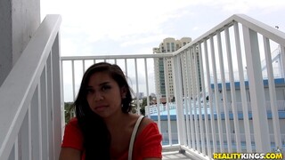 Tonton Petite Girl, Big Cum di GEEZ.TUBE - video terbaik