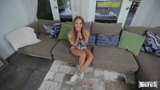 Blonde Scarlett's Missionary Fuck - porn percuma di GEEZ.TUBE