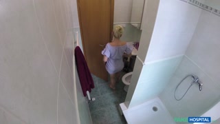 Voyeur Doctor Watches Teen Pussy Fucking - free porn on GEEZ.TUBE