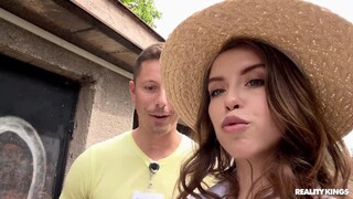 Prague Adventure - Eden Ivy Sucks & Fucks in High Heels - 在GEEZ.TUBE上的免费色情内容
