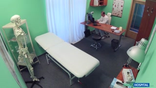 Standing Doggystyle in Medical Office - pornô grátis no GEEZ.TUBE