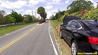Trimmed Pussy Lux Lisbon Gets Pounded in Pickup Truck - porn percuma di GEEZ.TUBE