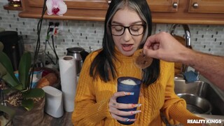 Jmac and Violet Gems in Amateur Spanking Scene - pornografie gratuită pe GEEZ.TUBE