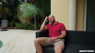 Pool Girl's Trimmed Pussy Gets Fucked - darmowe porno na GEEZ.TUBE
