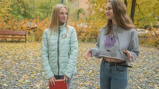 在GEEZ.TUBE上观看Teens with Tan Lines and Big Nipples Get Close - 最佳视频