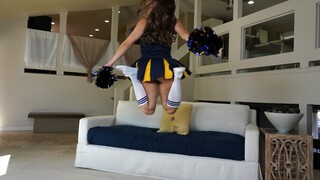 Cowgirl Cheerleader with Short Hair - pornografie gratuită pe GEEZ.TUBE