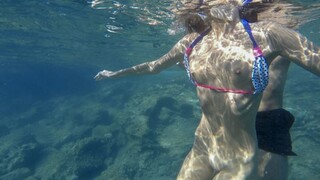 Guarda Shaved Pussy and Perfect Tits su GEEZ.TUBE - i migliori video