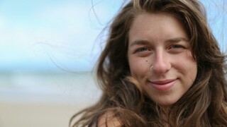 Car Sex on the Beach with Kara Dasna - pornô grátis no GEEZ.TUBE