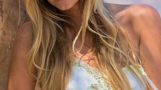 Masturbating with Courtney - pornô grátis no GEEZ.TUBE