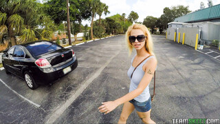 Bruno Dickemz Buys Public Sex from Teen Lilli Dixon - gratis porr på GEEZ.TUBE
