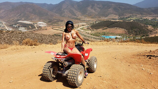 Luna Star’s big tits bounce while she rides - darmowe porno na GEEZ.TUBE