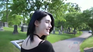 POV walking with Ivy Aura as she exposes herself - pornô grátis no GEEZ.TUBE
