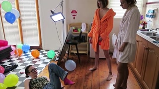 Behind the Camera with Molly & Ray - Uncensored - free porn on GEEZ.TUBE