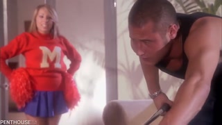 Blonde Babe Cheerleader Gets Glazed - porn percuma di GEEZ.TUBE