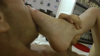 Jessyka Swan submits to Rocco’s POV foot fetish desires - GEEZ.TUBEで無料ポルノ