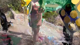 Skinny Lara Brookes pissing outdoors with big tits bouncing - GEEZ.TUBE에서 무료 포르노