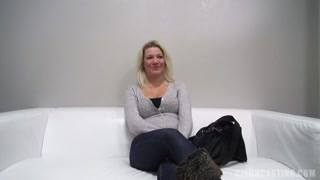 Schau Busty Blonde Katerina - Czech Dream Girl auf GEEZ.TUBE - die besten Videos