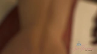 Hot amateur Sydney Cole gets a sticky shower creampie - porn percuma di GEEZ.TUBE