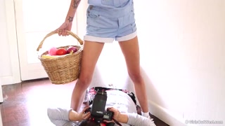 Watch Suava's Dirty Photoshoot - Unfiltered BTS on GEEZ.TUBE - the best videos