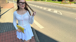 Una Fairy Sucks Big Cock on Riverside Blind Date with Nick Ross - porn gratis di GEEZ.TUBE