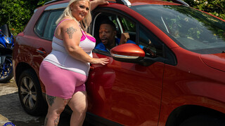 Curvy British MILF Peggy DeVille takes a big black cock for a ride - pornô grátis no GEEZ.TUBE