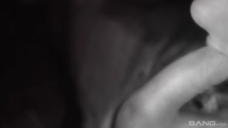 Holly D Uses a Dildo Before Taking a Thick Cock - gratis porr på GEEZ.TUBE