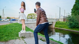 Natural Tits Brunette's Hardcore Debut - gratis porr på GEEZ.TUBE