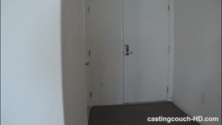 Pierced & tattooed blonde Dee fucks hard in casting - porno gratuit sur GEEZ.TUBE