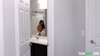 Thong and Temptation: I Got My Stepbrother to Breed Me! - หนังโป๊ฟรีที่ GEEZ.TUBE