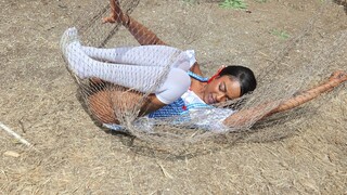 Latina, Ebony, and Blonde Get Wet - pornô grátis no GEEZ.TUBE