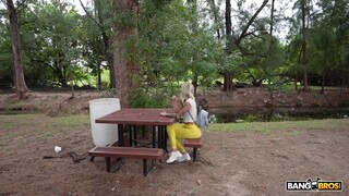 Mira Interracial Fuck with Katee V and Ace Bigs en GEEZ.TUBE - los mejores videos