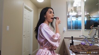 The House Boy Gets Deepthroated by Roxie Sinner - free porn on GEEZ.TUBE