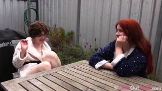 ดู Katie Gee & Amelia P's Steamy Interview บน GEEZ.TUBE - วิดีโอที่ดีที่สุด