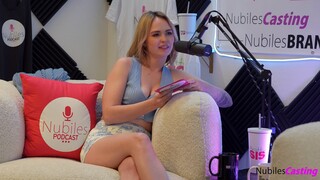Blonde and Beautiful: Tiny Rhea on the Nubiles Podcast - porno gratuit sur GEEZ.TUBE
