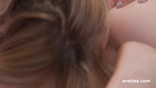Watch Fingering and Face Sitting Galore on GEEZ.TUBE - the best videos