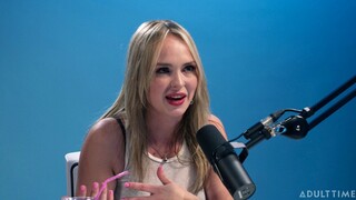 Tonton The Lilly Bell Interview: Sex Toys and Orgasm di GEEZ.TUBE - video terbaik