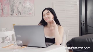 Luca Ferrero Deepthroats Dominique Palermo's Anal - gratis porno op GEEZ.TUBE