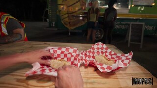 Food, Desire, and Love - phim khiêu dâm miễn phí trên GEEZ.TUBE