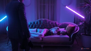 Blonde and Beautiful: Loren Strawberry's 4-Way Frenzy - porno gratuito su GEEZ.TUBE