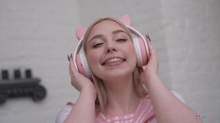 7 on 1: Teen Girl's First Time Gangbang! - porno gratuito su GEEZ.TUBE